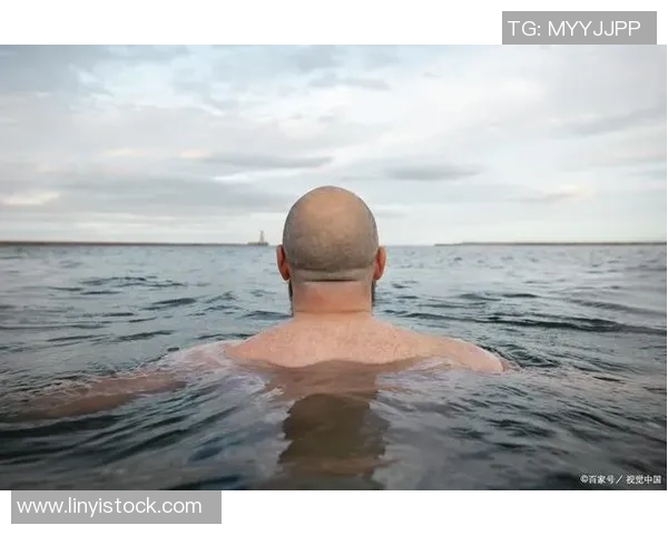 游泳对心理健康的积极影响及其在缓解压力和焦虑中的作用研究 游泳对心理健康的积极影响及其在缓解压力和焦虑中的作用研究